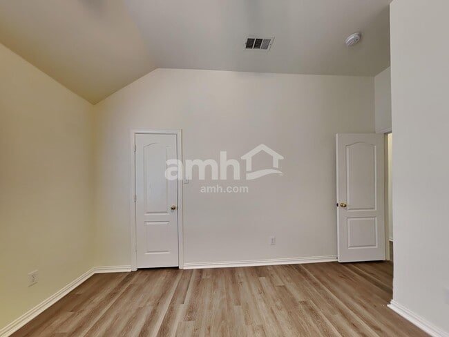 Building Photo - 2500 Kariba Ln