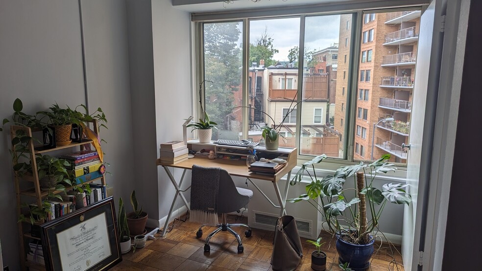 Building Photo - 1727 Massachusetts Ave NW