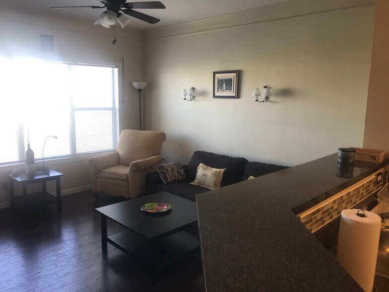 Building Photo - 4802 51st St W