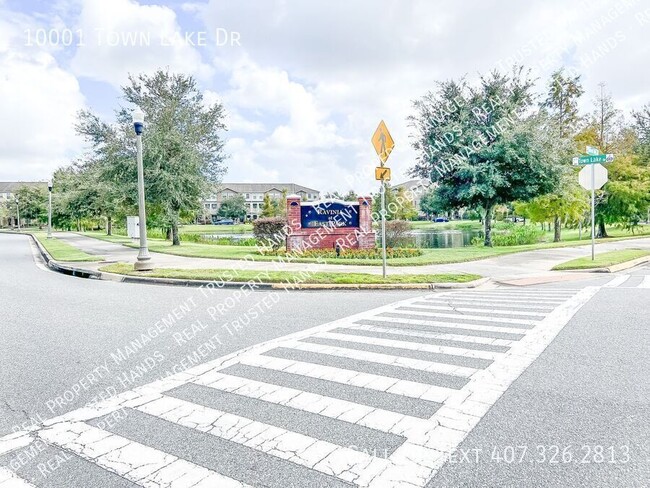 Building Photo - Spacious 3 Bedroom, 4 Bathroom Townhome fo...