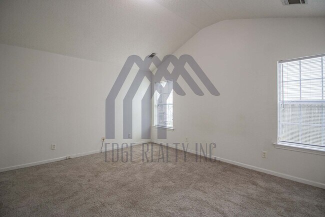 Building Photo - 6 Willow Lakes Dr