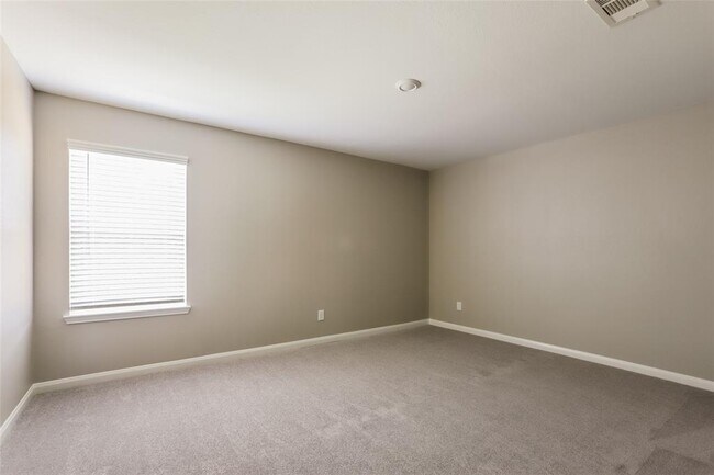 Building Photo - 23119 Bellini Dr