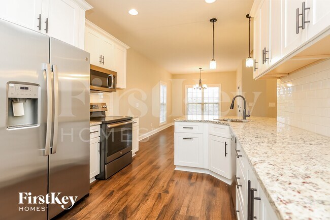 Building Photo - 784 Jersey Dr