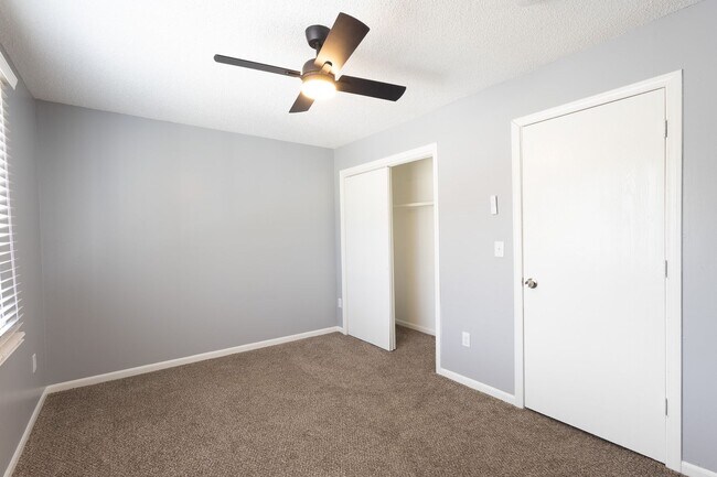 Building Photo - 2625 Farrow Ave