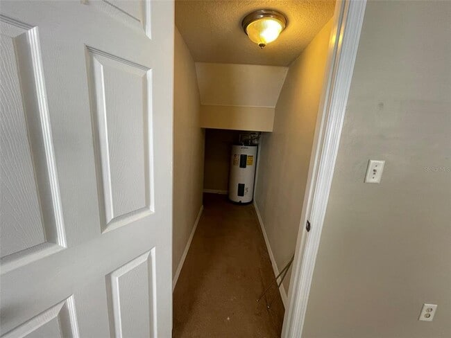 Building Photo - 1090 Park Central Cir