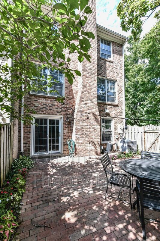 Building Photo - 2109 Kings Mill Ct