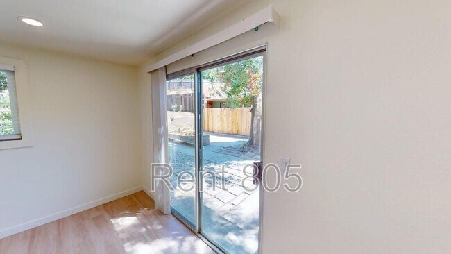 Building Photo - 8236 Edison Dr