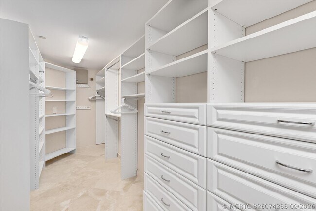 Building Photo - 2110 N Ocean Blvd