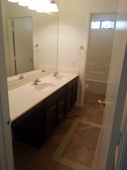 Building Photo - 4830 Polar Lights Ct