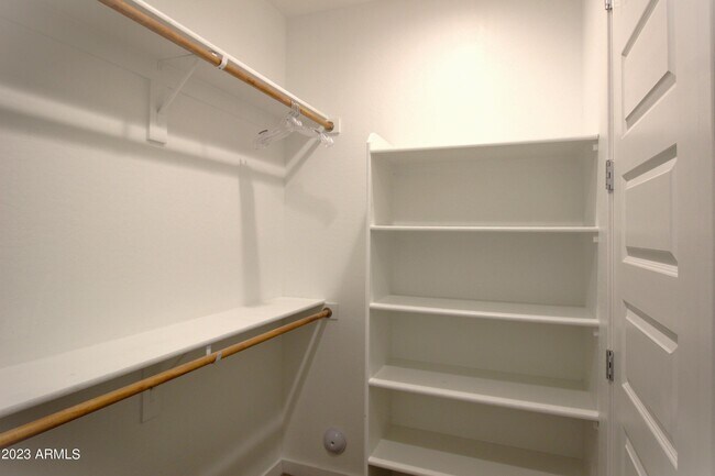 Building Photo - 12463 W Kaler Dr