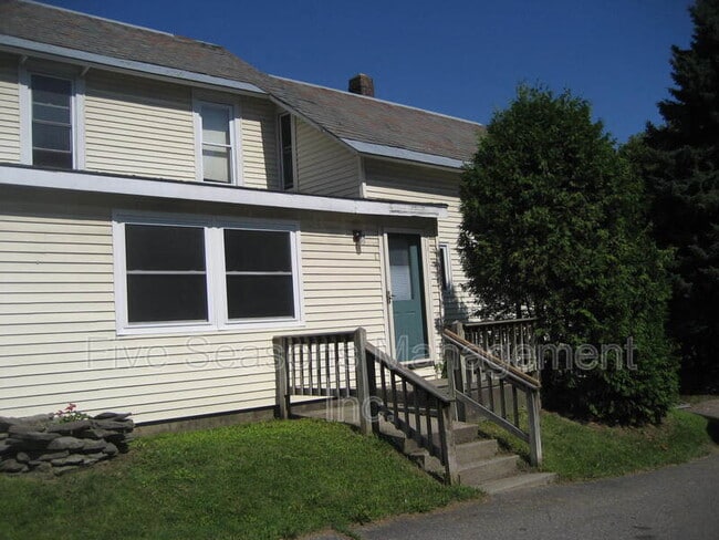 Building Photo - 80 Chase St