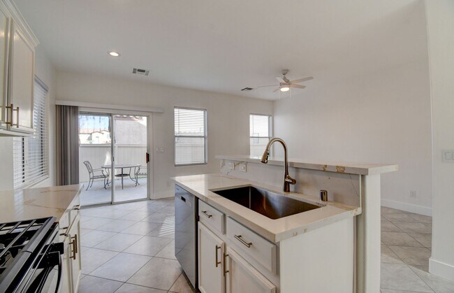 Building Photo - BEAUTIFUL 2 STORY SINGLE FAMILY HOME WITH 3 BEDROOMS AND 2.5 BATHS LOCATED IN SOUTHWEST