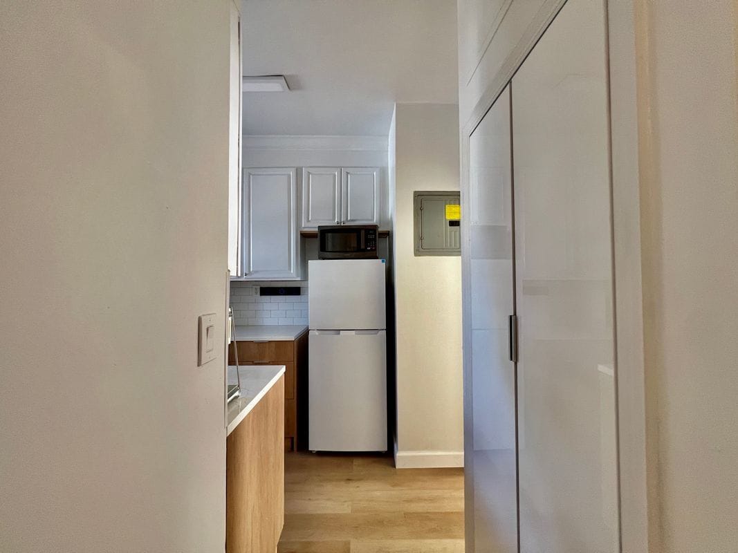 Building Photo - 21-37 33rd Street, 3E