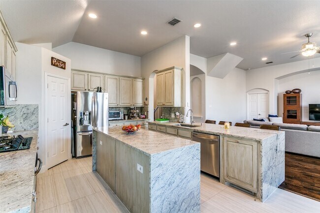 Building Photo - 6004 Grand Meadow Ln