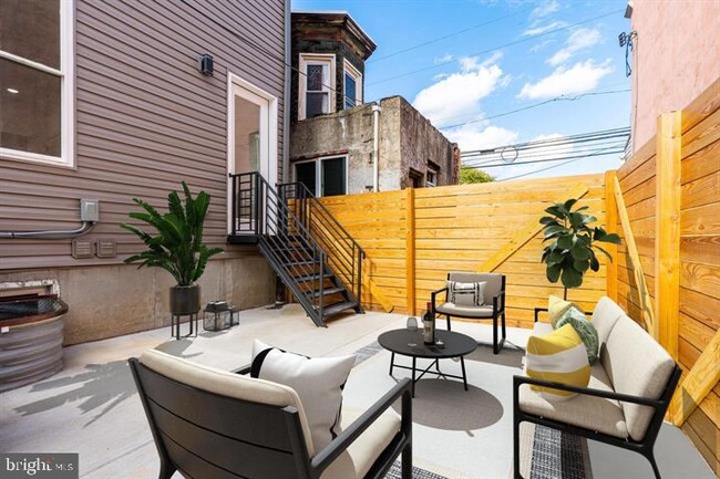 Building Photo - 737 N 42nd St