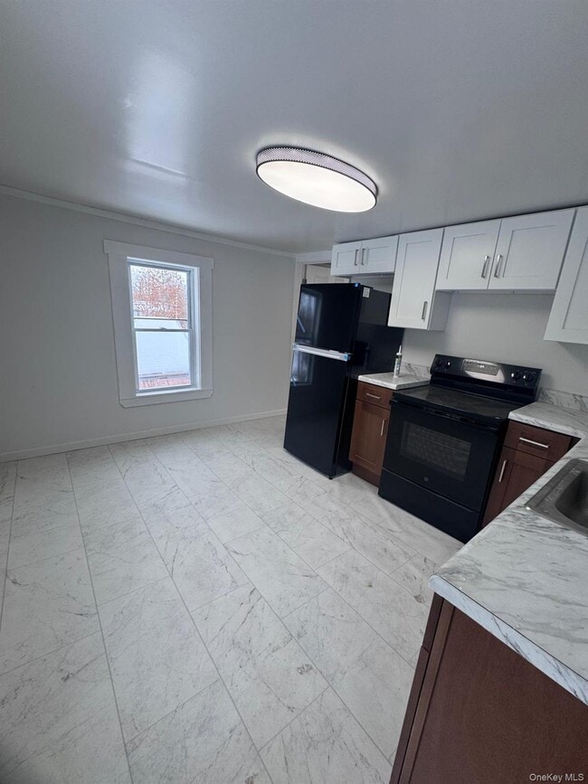 Building Photo - 20 Sycamore St