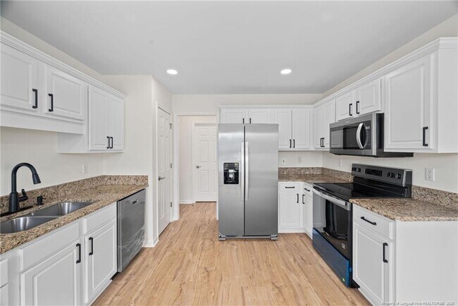 Building Photo - 38 Beadle Ct