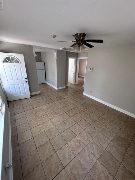 Building Photo - 2939 Marne Ave