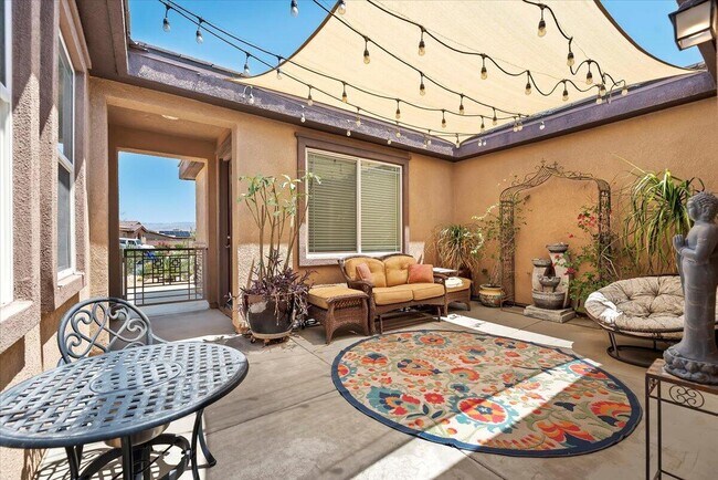 Building Photo - 73649 Dali court