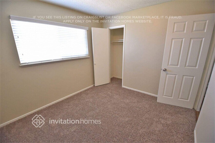 Building Photo - 2815 St Elmo Dr