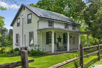 Building Photo - 5686 Cetronia Rd