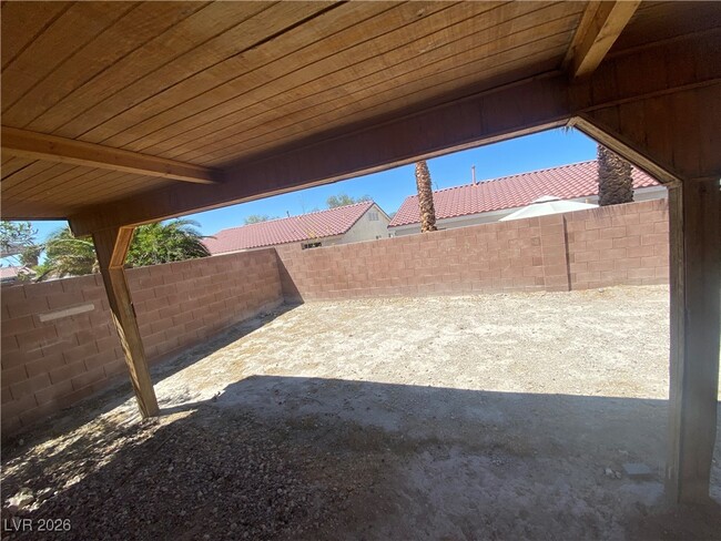 Building Photo - 3122 Flower Garden Ct