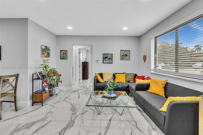 Building Photo - 6781 Franklin St