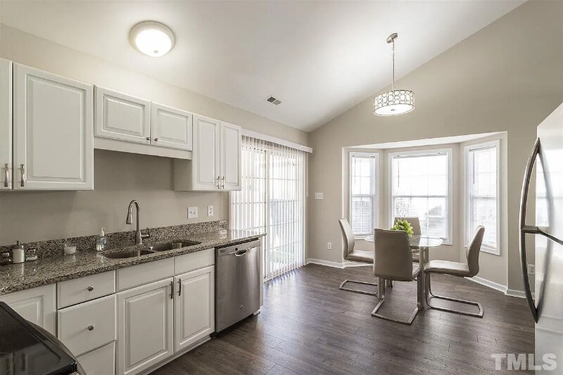 Building Photo - 1276 Sweetgrass St