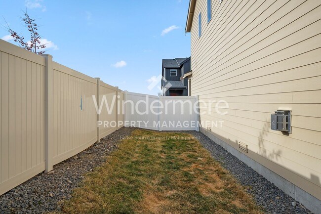 Building Photo - * COMING SOON 09/09/2025* LIberty Lake 4 b...