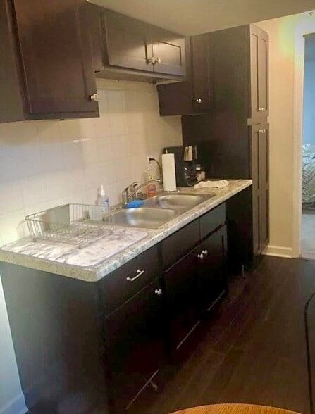 Building Photo - 1523 McKennie Ave