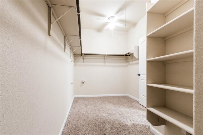 Building Photo - 1917 Tawakoni Dr