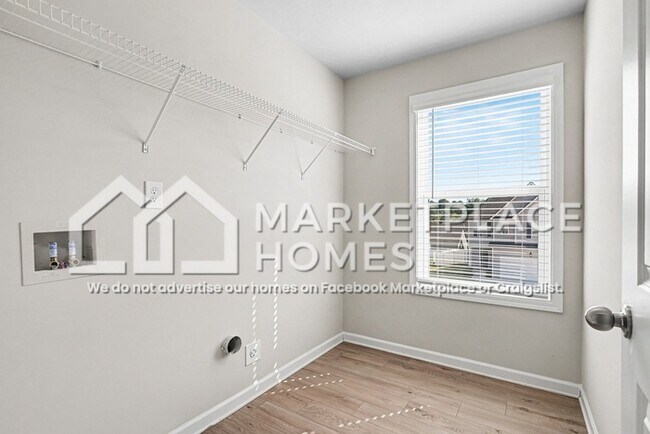Building Photo - 318 Bertha Honey Stewart Dr