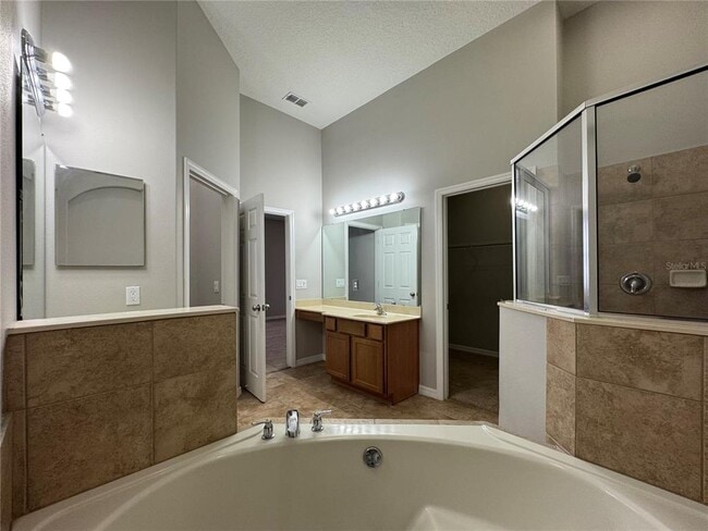Building Photo - 11813 Via Lucerna Cir