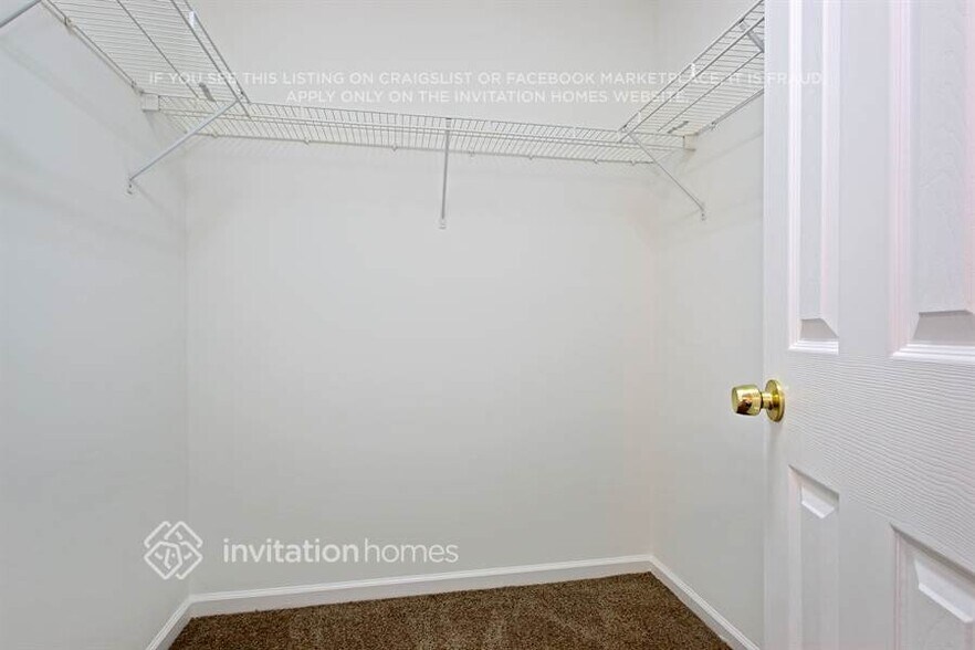Building Photo - 11203 Pointer Ridge Dr