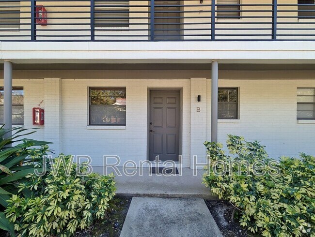 Building Photo - 1120 Cedar St