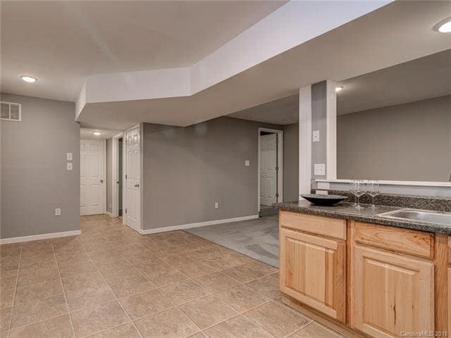 Building Photo - 104 Unadilla Ave