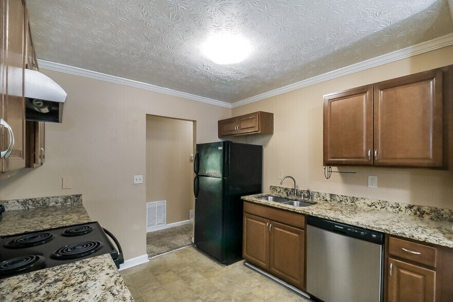 Building Photo - 837 Hemingway Rd