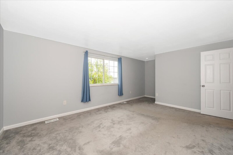 Building Photo - 214 Ashfield Ct