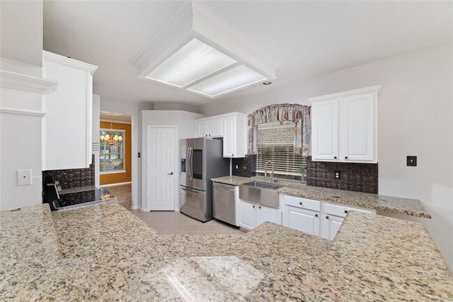 Building Photo - 10711 Castle Hills Ct