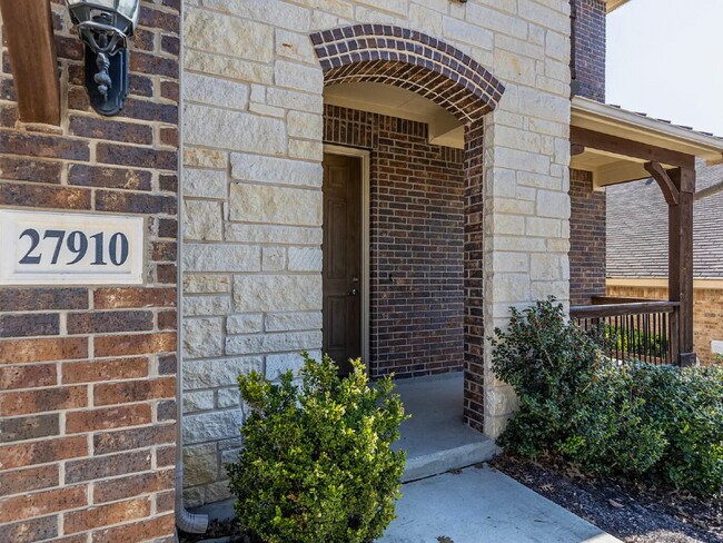 Building Photo - Spacious 4 Bedroom Home with 2 Car Garage in Boerne ISD