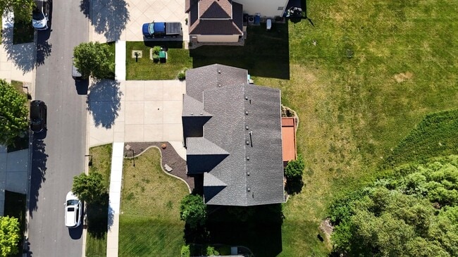Building Photo - 7490 E 103rd Ave