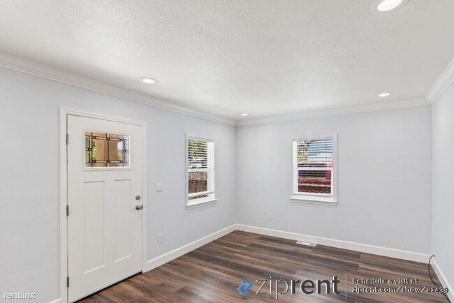 Building Photo - 2 br, 1 bath House - 24770 Soto Road, Hayw...