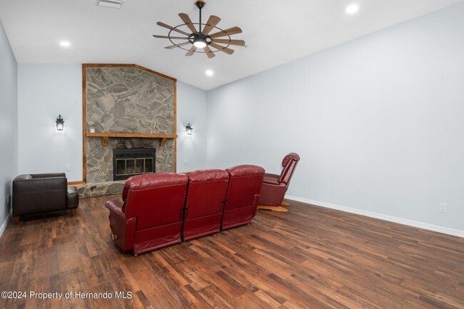 Building Photo - 7001 Griffin Rd