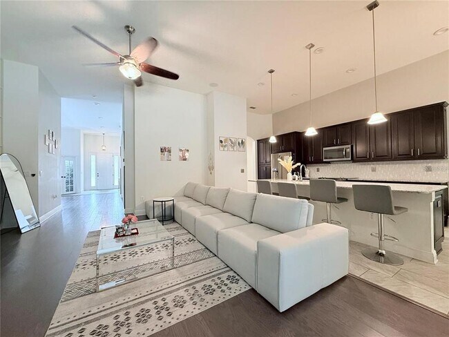 Building Photo - 6456 Doe Path Ct