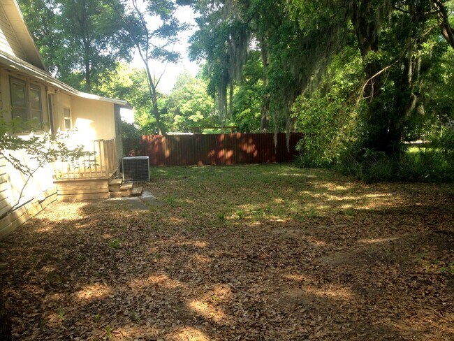 Building Photo - Beautiful Historic Dade City 4BR/3BA Home ...