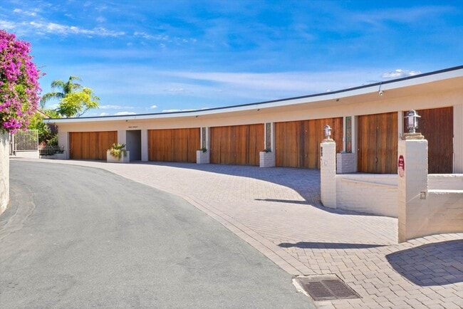 Building Photo - 13561 Table Rock Dr
