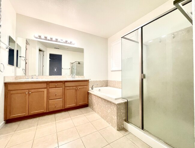 Building Photo - 366 Rock Creek Cir