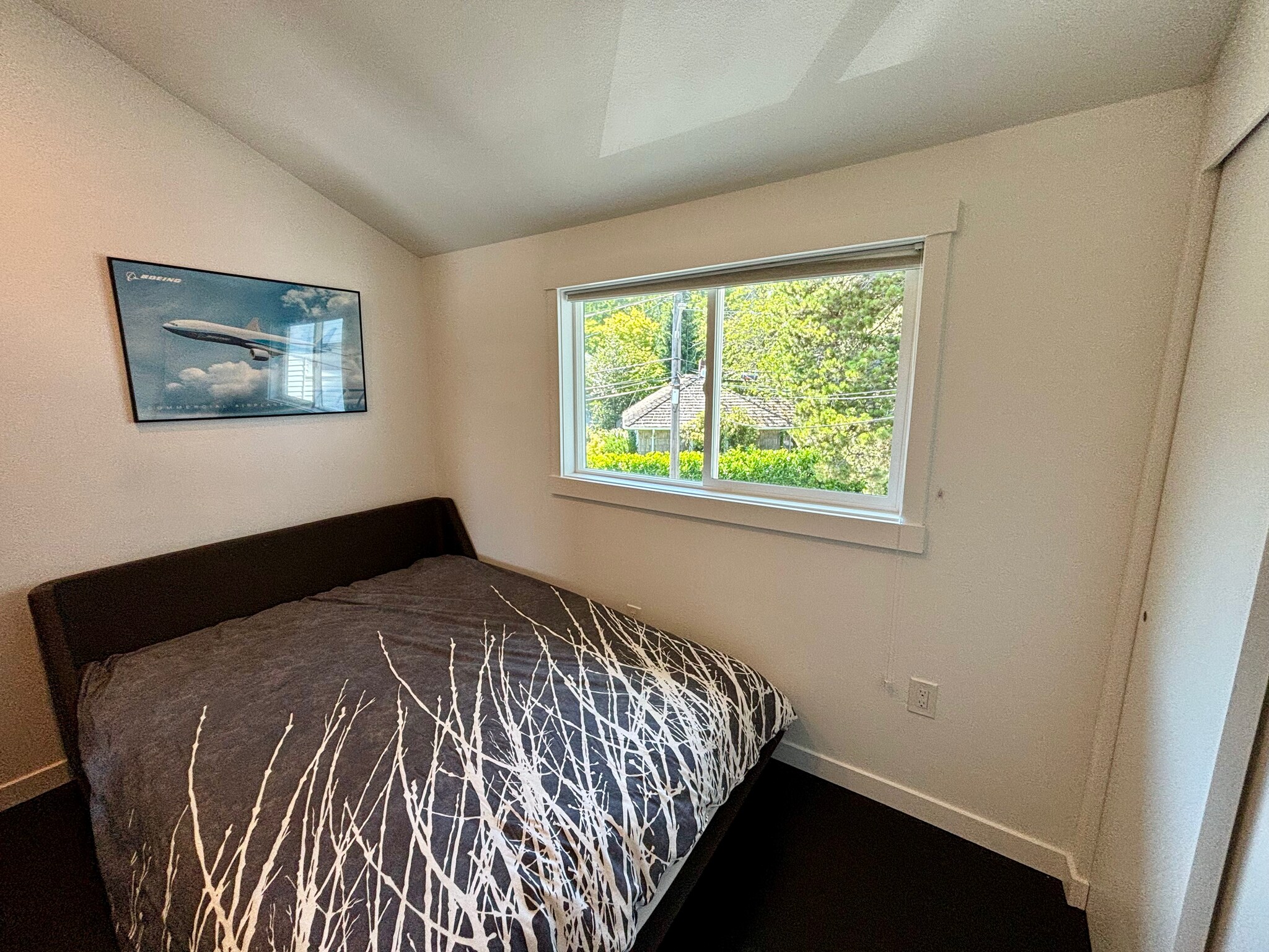 Building Photo - 110 Erie Ave