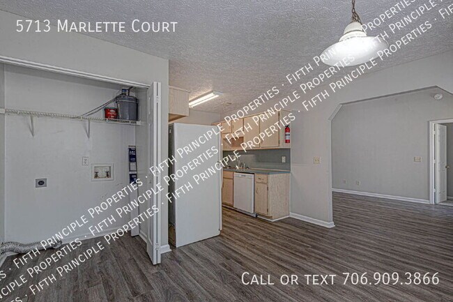 Building Photo - 5713 Marlette Ct