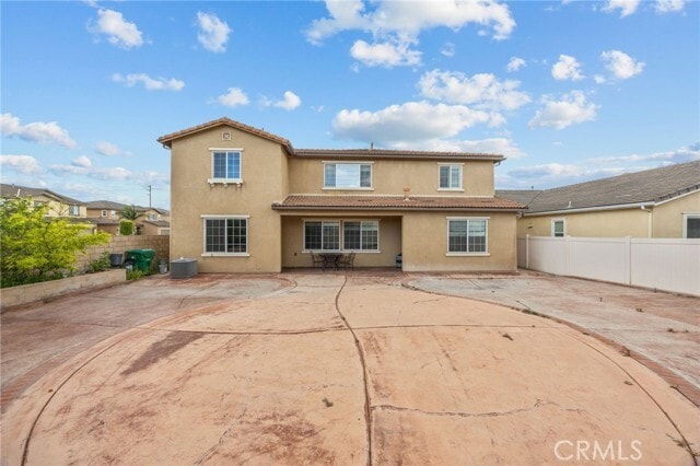 Building Photo - 6894 Tourmaline Dr